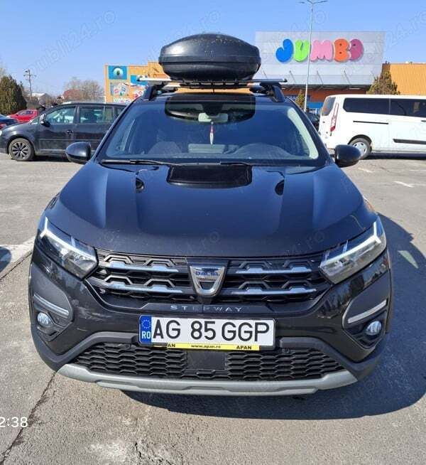 Negru Utilizat 2022 Dacia Sandero Comfort Hatchback | 13.150 EUR (Preț OK) - Imagine 1/4