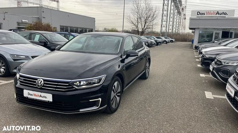Negru Utilizat 2018 VW Passat GTE Berlinǎ | 17.990 EUR (Preț OK) - Imagine 1/4