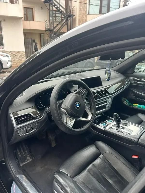 Second-hand BMW 730 245 CP (180 kW) 2016 Berlinǎ