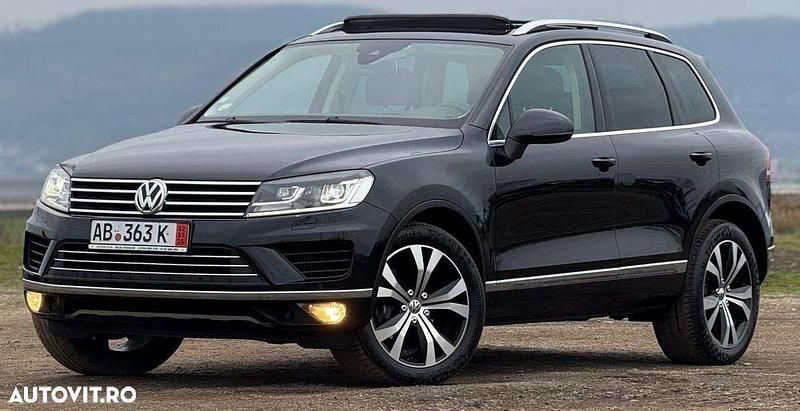 Culoarenegru Utilizat 2015 VW Touareg Exclusive SUV | 17.390 EUR (Preț OK) - Imagine 1/4