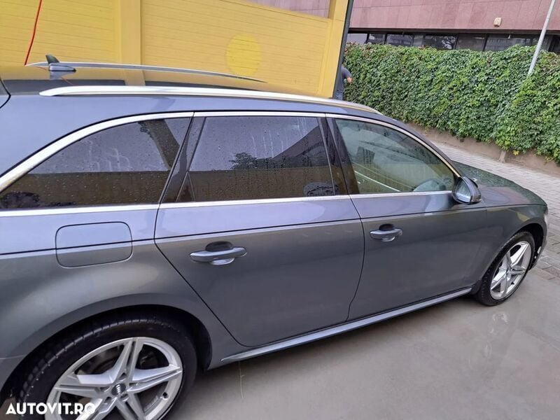 Second-hand Audi A4 S-Line 170 CP (125 kW) 2019 Gri Break