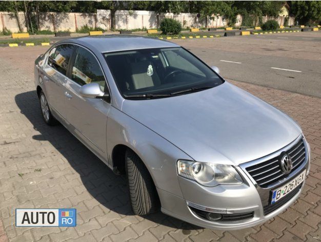 Gri Utilizat 2009 VW Passat Berlinǎ | 7.350 EUR (Scump) - Imagine 1/4