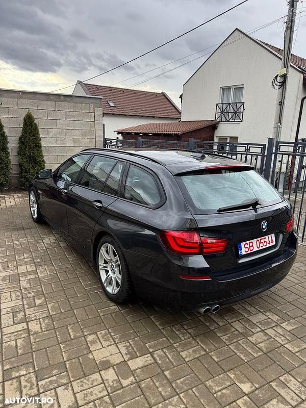 Second-hand BMW 520 184 CP (135 kW) 2012 Culoaregri Break