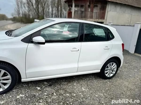 Second-hand VW Polo 62 CP (45 kW) 2014 Berlinǎ