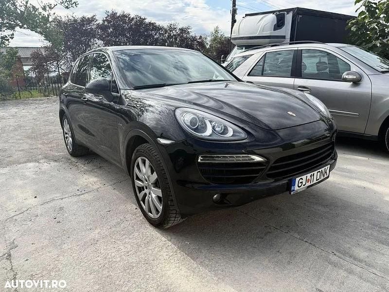 Second-hand Porsche Cayenne 245 CP (180 kW) 2014 Culoarenegru SUV