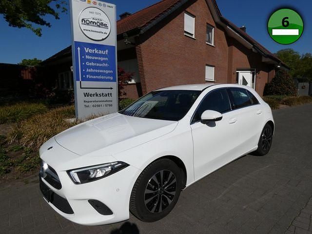 Utilizat 2022 Mercedes A180 Progressive | 26.265 EUR (Preț bun) - Imagine 1/1