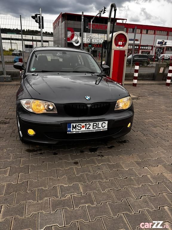 Gri Utilizat 2005 BMW 116 Sport Line Hatchback | 3.300 EUR (Preț OK) - Imagine 1/4
