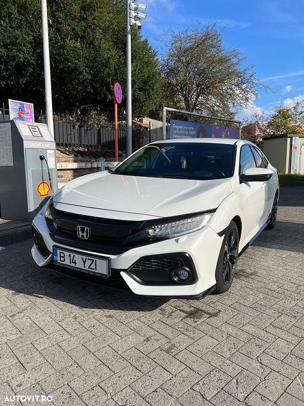 Second-hand Honda Civic Sport 182 CP (133 kW) 2019 Culoarealb Hatchback