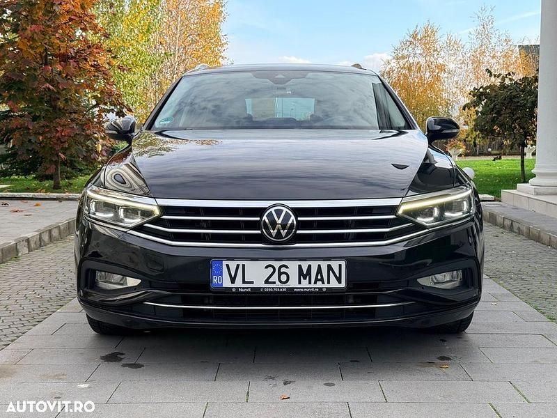 Culoarenegru Second-hand 2022 VW Passat Business Break | 16.700 EUR - Imagine 1/4