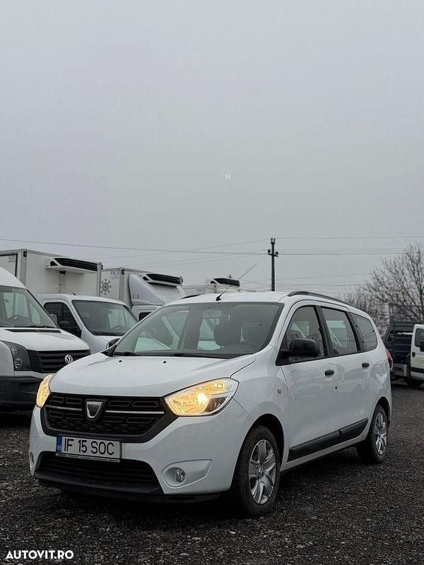 Culoarealb Second-hand 2019 Dacia Lodgy Lauréate Monovolum | 9.200 EUR (Preț OK) - Imagine 1/4