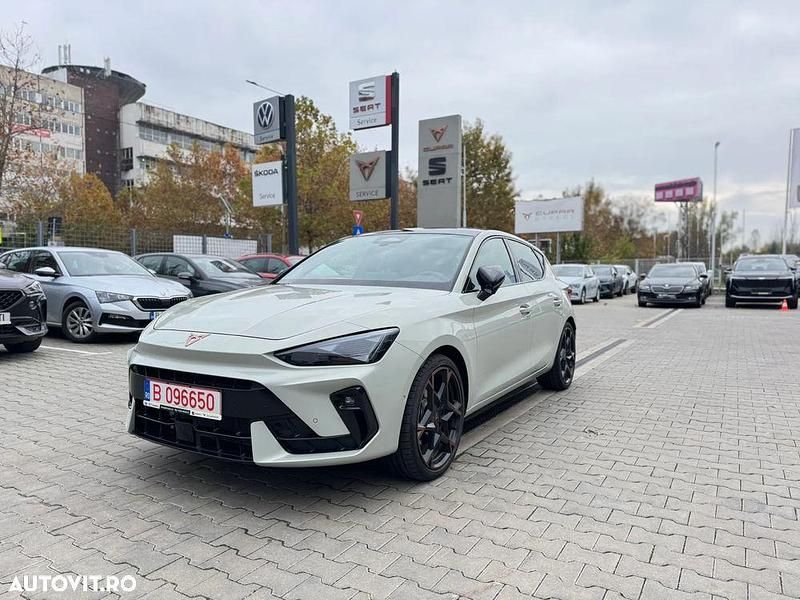 Second-hand Cupra Leon 150 CP (110 kW) 2025 Culoarebej Hatchback