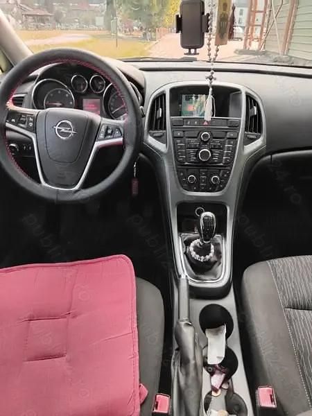 Albastru Utilizat 2013 Opel Astra Break | 5.350 EUR (Puțin scump) - Imagine 1/4
