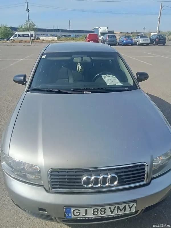 Utilizat 2003 Audi A4 Berlinǎ | 2.100 EUR (Preț OK) - Imagine 1/3