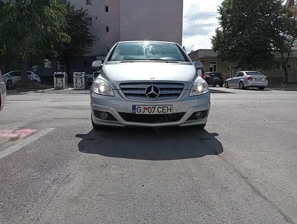 Utilizat 2010 Mercedes A180 Hatchback | 5.900 EUR (Scump) - Imagine 1/4