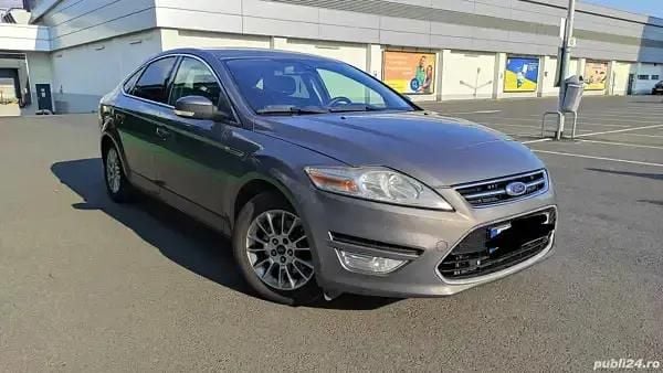 Utilizat 2011 Ford Mondeo Ghia Hatchback | 2.449 EUR (Super Preț) - Imagine 1/4