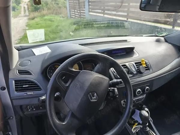 Utilizat 2012 Renault Mégane III Break | 4.500 EUR (Preț OK) - Imagine 1/4