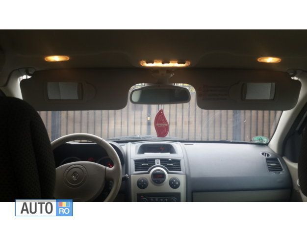 Second-hand Renault Mégane II 113 CP (83 kW) 2004 Berlinǎ