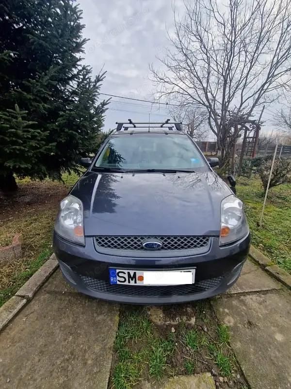 Second-hand Ford Fiesta 55 CP (40 kW) 2007 Gri Hatchback