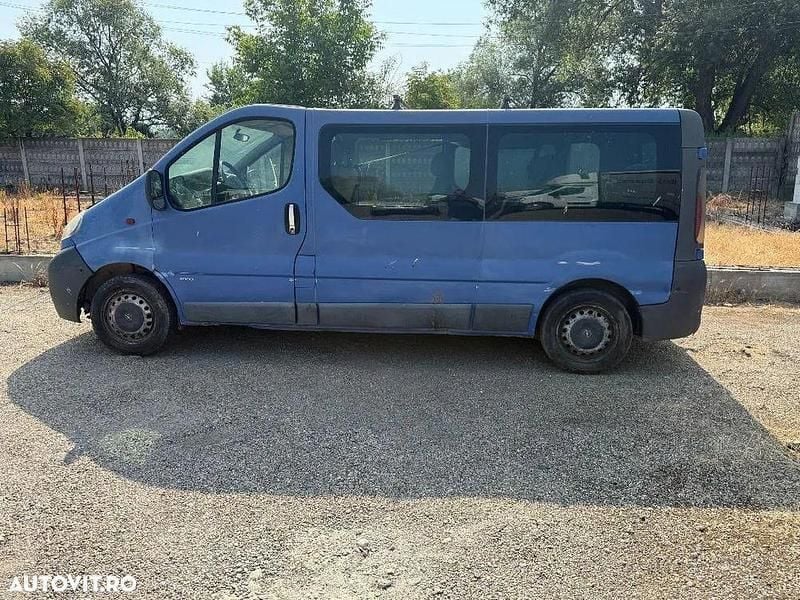 Albastru Utilizat 2006 Opel Vivaro Van | 3.500 EUR (Preț bun) - Imagine 1/4