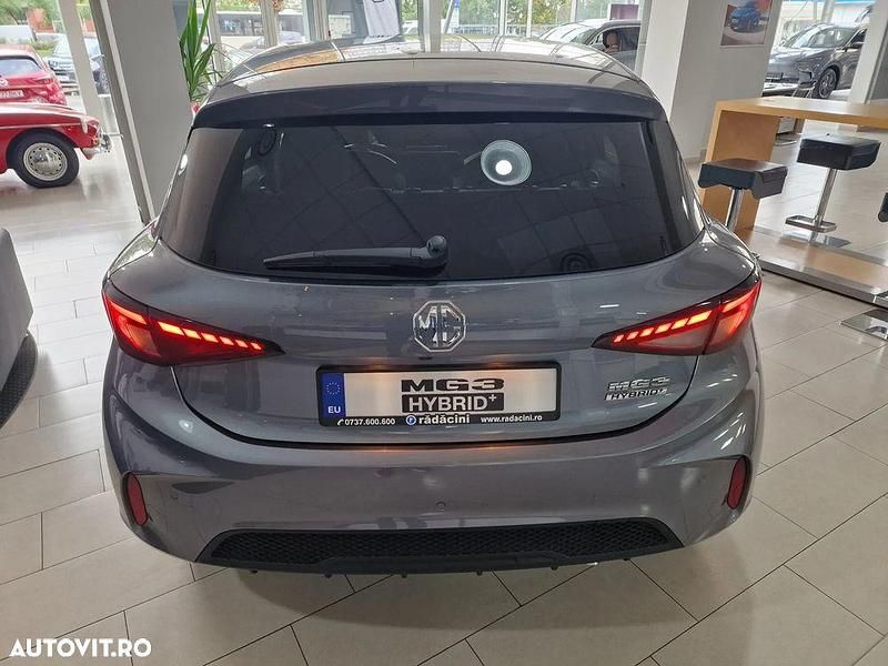 Nouă MG MG3 194 CP (142 kW) 2025 Culoaregri Hatchback