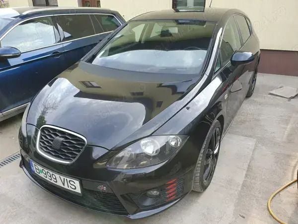 Negru Utilizat 2010 Seat Leon FR Hatchback | 5.600 EUR (Scump) - Imagine 1/4
