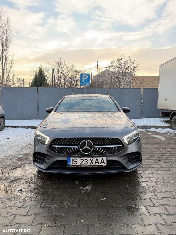Culoaregri Utilizat 2019 Mercedes A200 Edition 1 Berlinǎ | 19.999 EUR (Preț OK) - Imagine 1/4