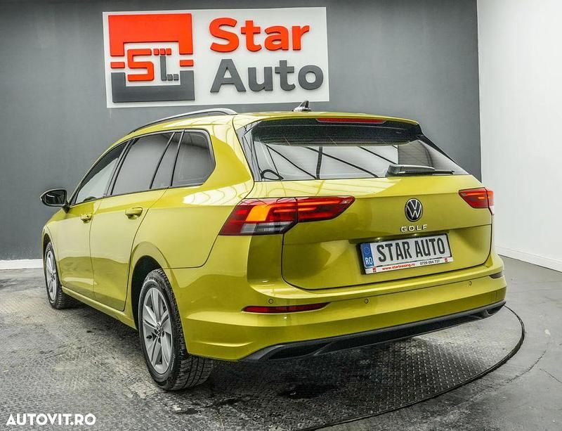 Second-hand VW Golf VIII Style 116 CP (85 kW) 2023 Culoaregalbeuriu Break
