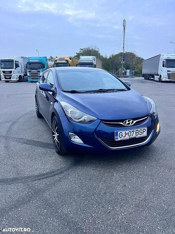 Culoarealbastru Utilizat 2012 Hyundai Elantra Berlinǎ | 5.600 EUR (Scump) - Imagine 1/4