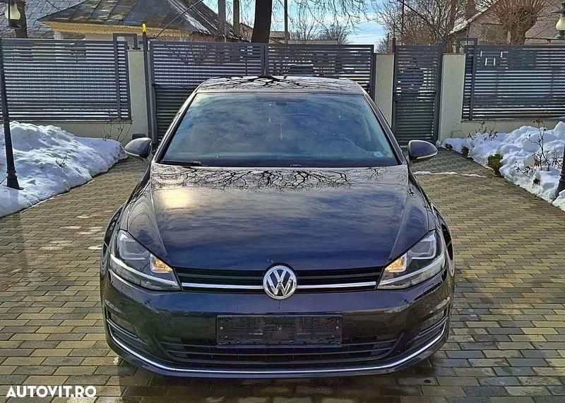 Second-hand VW Golf VII Allstar 150 CP (110 kW) 2017 Culoarenegru Hatchback
