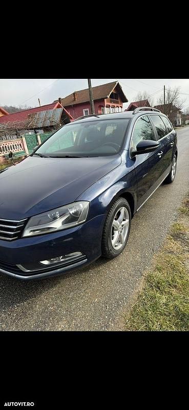 Second-hand VW Passat Trendline 140 CP (102 kW) 2011 Culoarealbastru Break