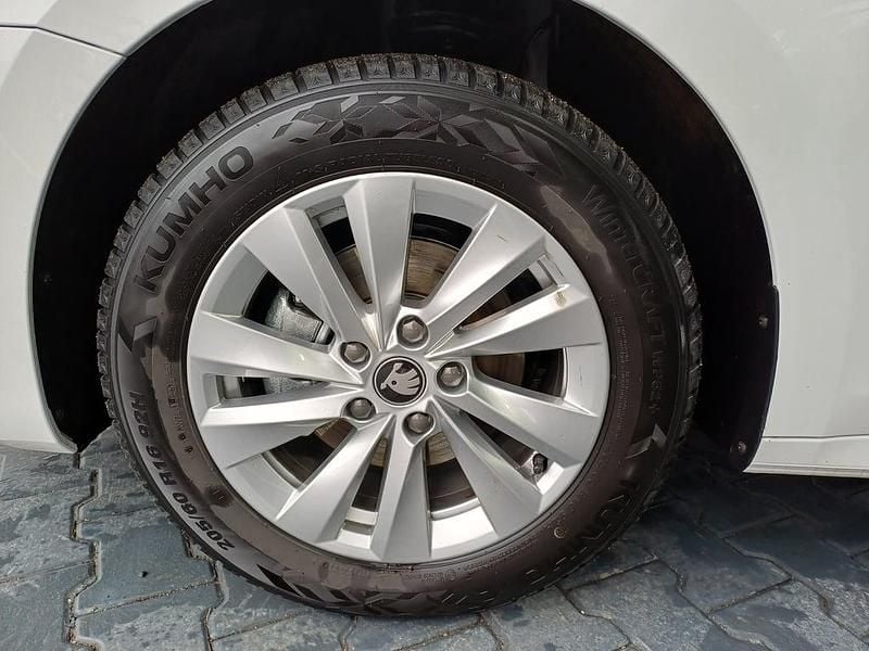 Nouă Skoda Octavia Selection 115 CP (84 kW) 2026 Albnormal