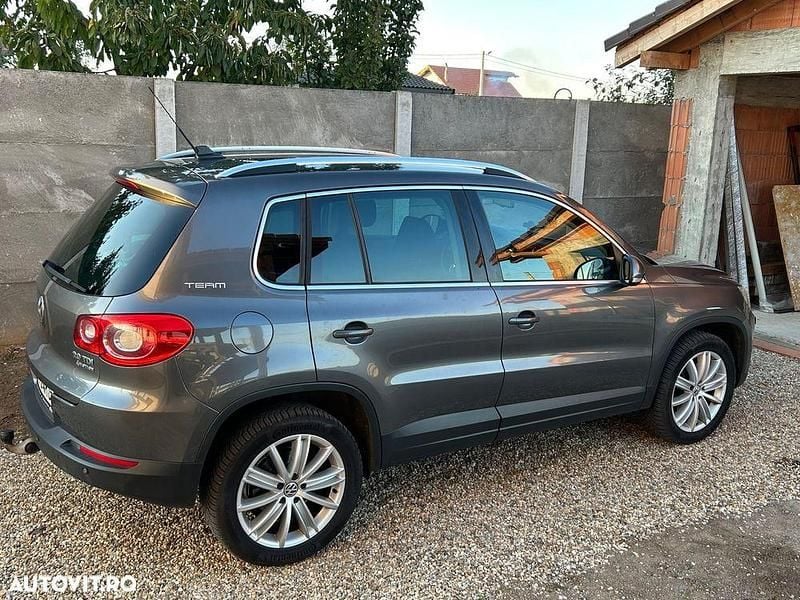 Culoaregri Utilizat 2011 VW Tiguan Life SUV | 7.300 EUR (Preț bun) - Imagine 1/4