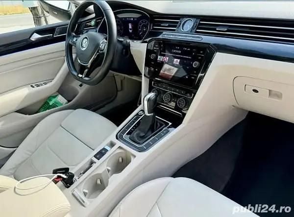 Second-hand VW Arteon 150 CP (110 kW) 2018 Berlinǎ