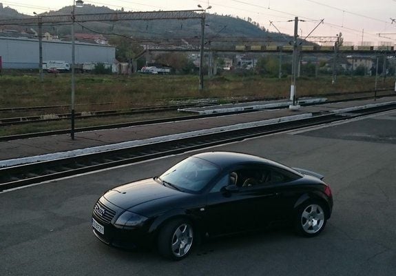 Negru metalizat Utilizat 2000 Audi TT Sport Coupe | 4.999 EUR - Imagine 1/4