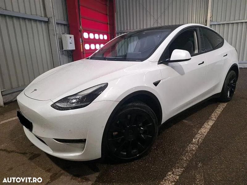 Culoarealb Utilizat 2022 Tesla Model Y SUV | 37.999 EUR (Preț OK) - Imagine 1/4