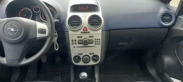 Utilizat 2009 Opel Corsa Hatchback | 2.850 EUR (Preț OK) - Imagine 1/4