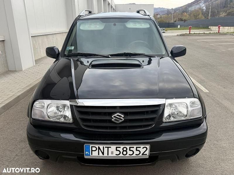 Culoarenegru Utilizat 2005 Suzuki Grand Vitara SUV | 4.700 EUR (Preț OK) - Imagine 1/4