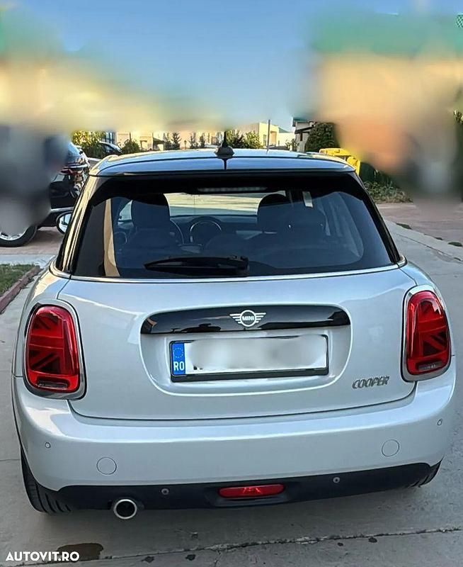 Gri Utilizat 2019 Mini Cooper Hatchback | 16.700 EUR (Puțin scump) - Imagine 1/4