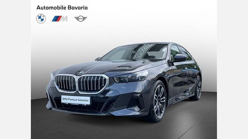 Gri sophisto brilliant effect metalizat metalizat Utilizat 2024 BMW 520 Comfort Edition Berlinǎ | 57.330 EUR (Preț OK) - Imagine 1/4