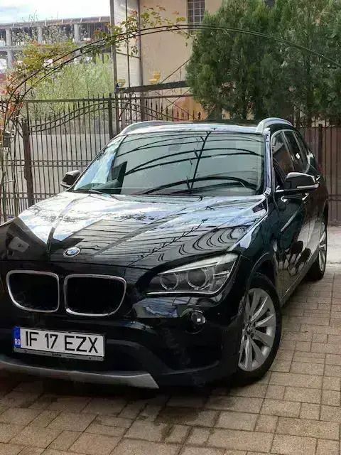 Negru Utilizat 2014 BMW X1 SUV | 11.900 EUR (Preț OK) - Imagine 1/4