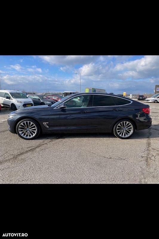 Second-hand BMW 320 Luxury Line 190 CP (139 kW) 2017 Culoaregri Hatchback