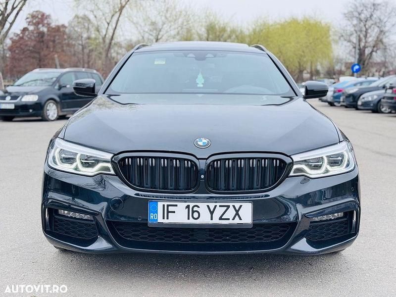 Culoarenegru Utilizat 2018 BMW 520 M Sport Break | 21.000 EUR (Preț OK) - Imagine 1/4