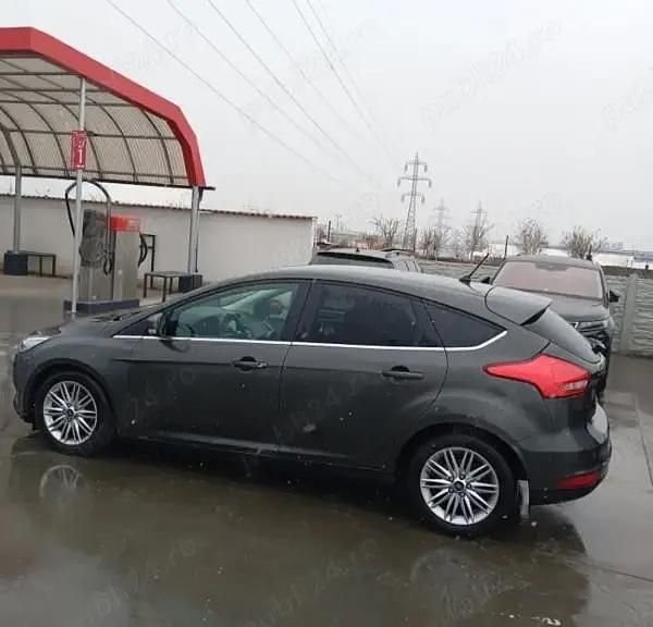 Second-hand Ford Focus 120 CP (88 kW) 2017 Hatchback