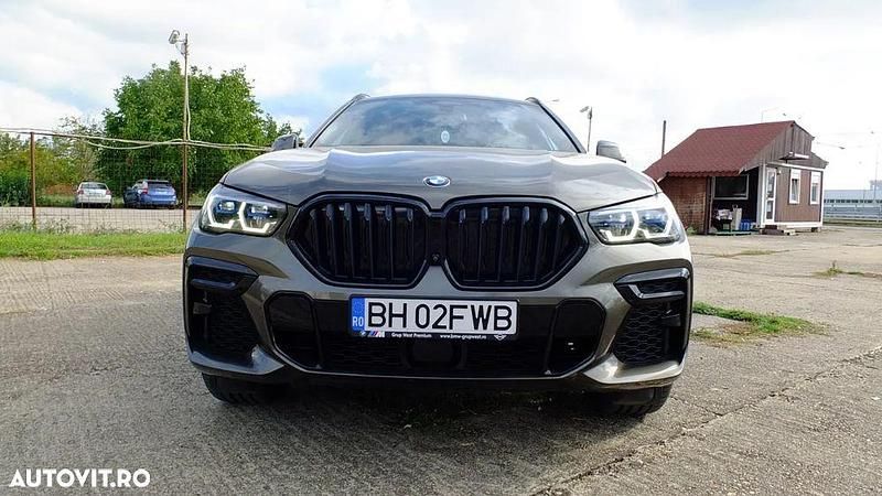 Culoarealte culori Utilizat 2022 BMW X6 xLine SUV | 67.900 EUR - Imagine 1/4