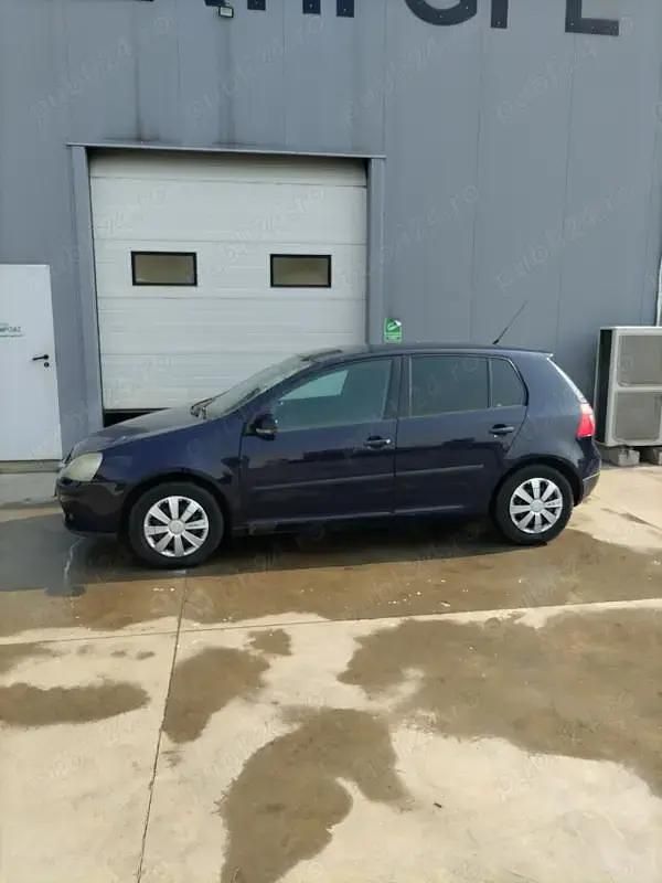 Utilizat 2008 VW Golf V Hatchback | 1.700 EUR (Super Preț) - Imagine 1/4