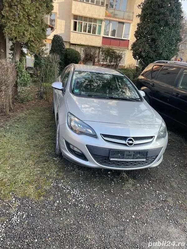 Second-hand Opel Astra 110 CP (80 kW) 2014 Break