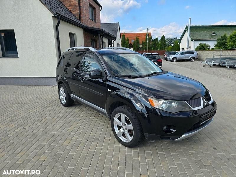 Second-hand Mitsubishi Outlander Invite 140 CP (102 kW) 2007 Culoarenegru SUV