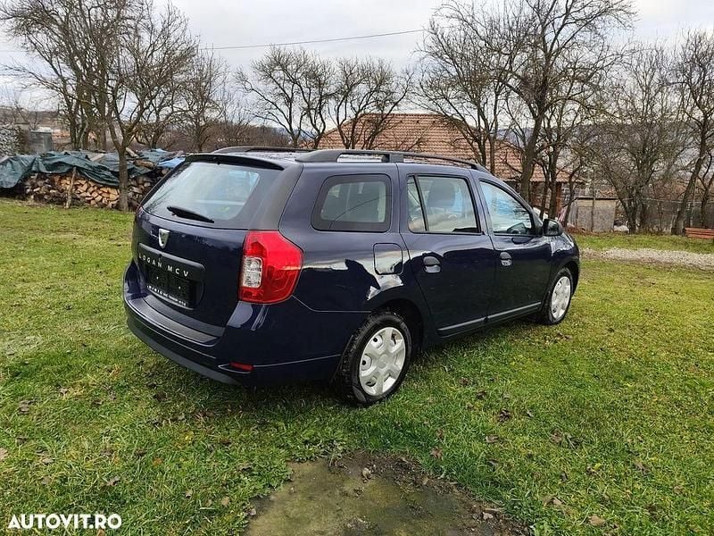 Second-hand Dacia Logan 95 CP (69 kW) 2016 Culoarealbastru Van