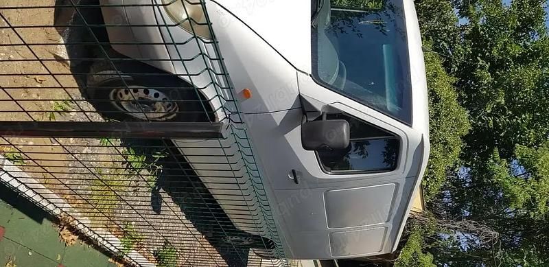 Second-hand Mercedes Sprinter 90 CP (66 kW) 2000 Alb Van