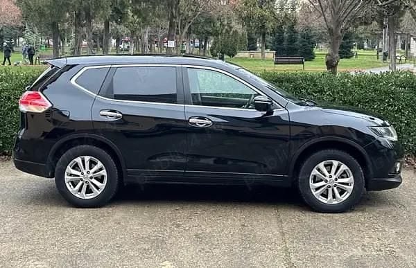 Second-hand Nissan X-Trail 131 CP (96 kW) 2016 Negru SUV